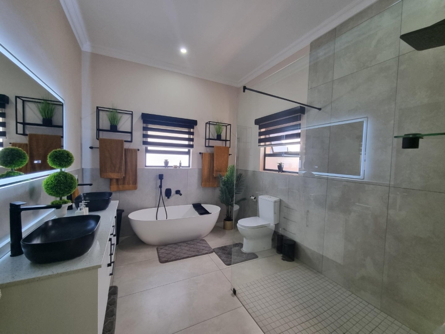 3 Bedroom Property for Sale in Landsmeer Residential Estate North West